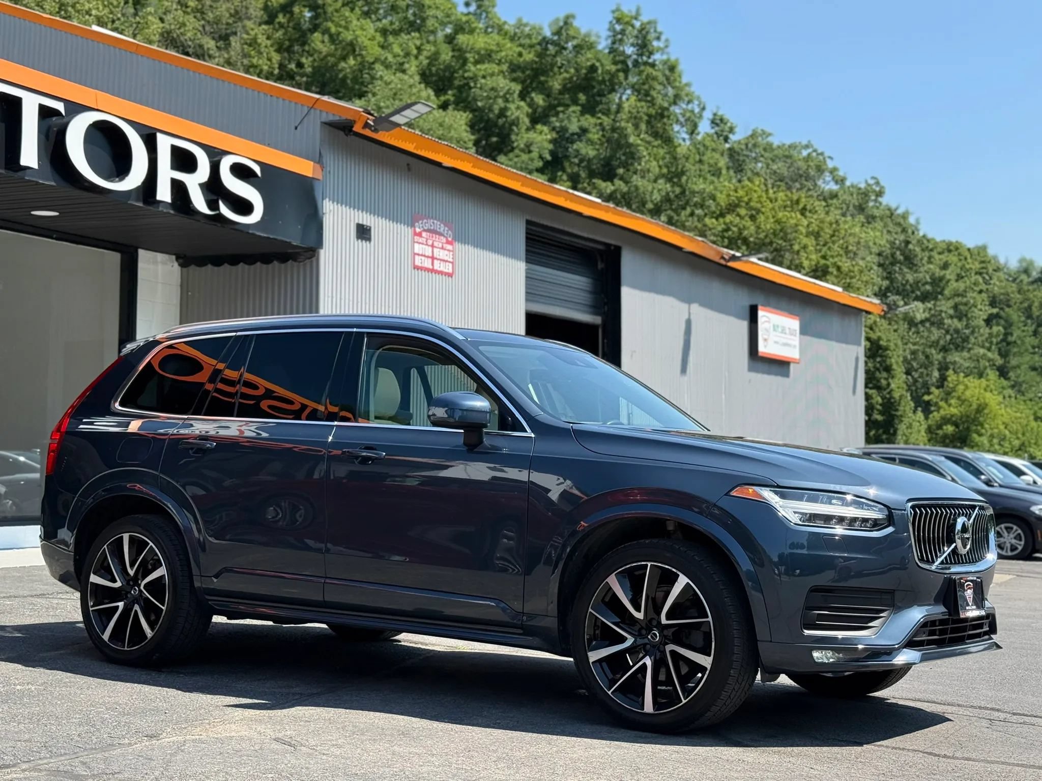 Used 2022 Volvo XC90 T6 Momentum w/ Advanced Package AWD/4WD image 44