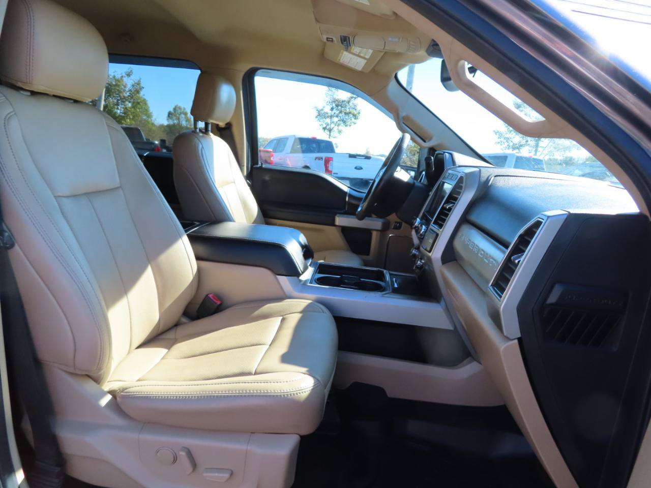 Used 2020 Ford F350 Lariat w/ Lariat Ultimate Package AWD/4WD image 50