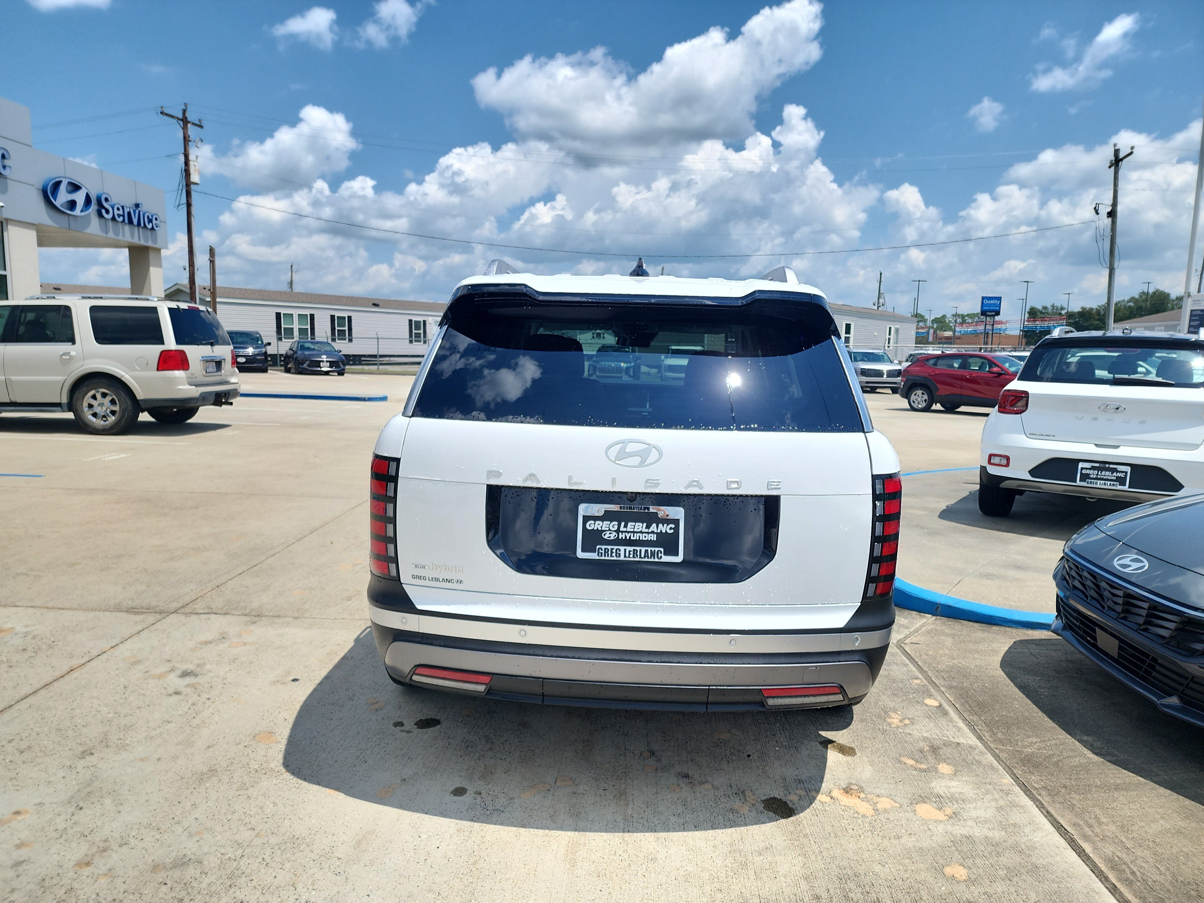 New 2026 Hyundai Palisade FWD Hybrid image 6