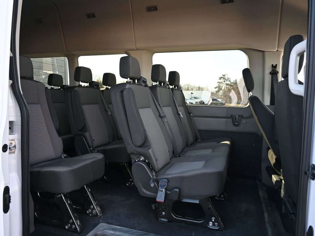 Used 2024 Ford Transit 350 XLT image 38