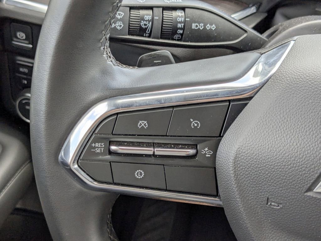 Certified 2025 Chevrolet Suburban Z71 AWD/4WD image 34