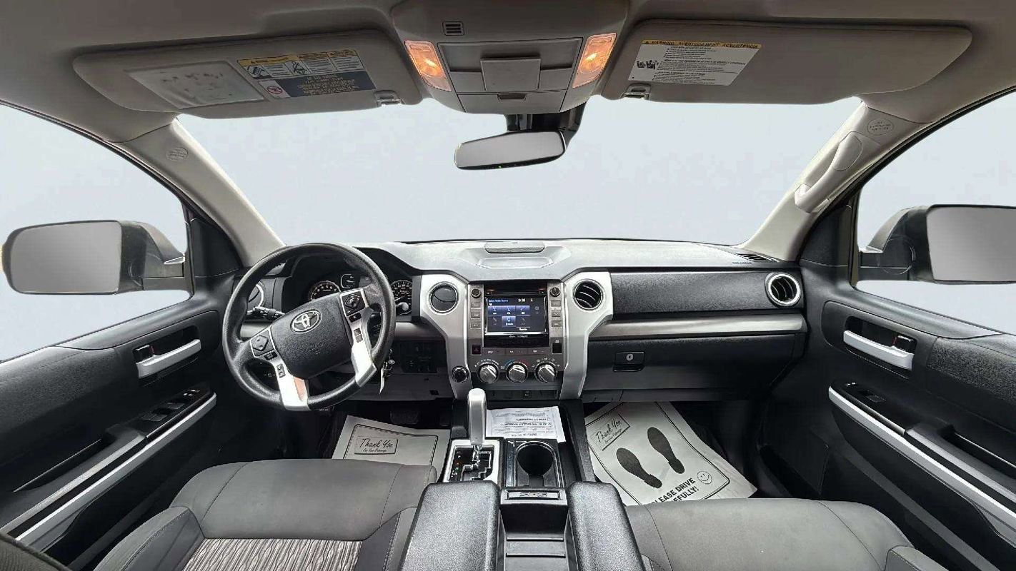 Used 2018 Toyota Tundra SR5 image 10