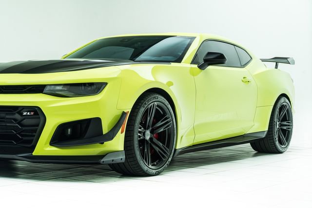 Used 2021 Chevrolet Camaro ZL1 RWD image 9