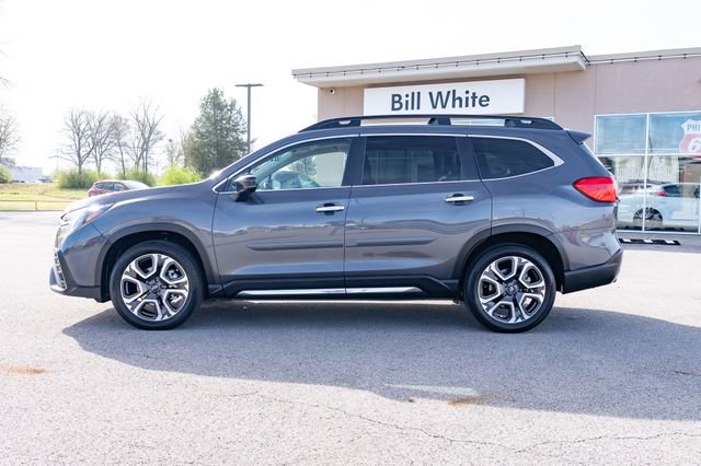 Used 2024 Subaru Ascent Touring image 3
