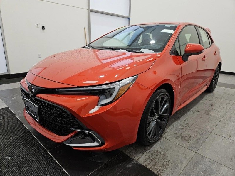 Used 2025 Toyota Corolla XSE image 6