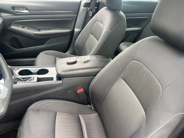 Used 2024 Nissan Altima 2.5 SV image 8