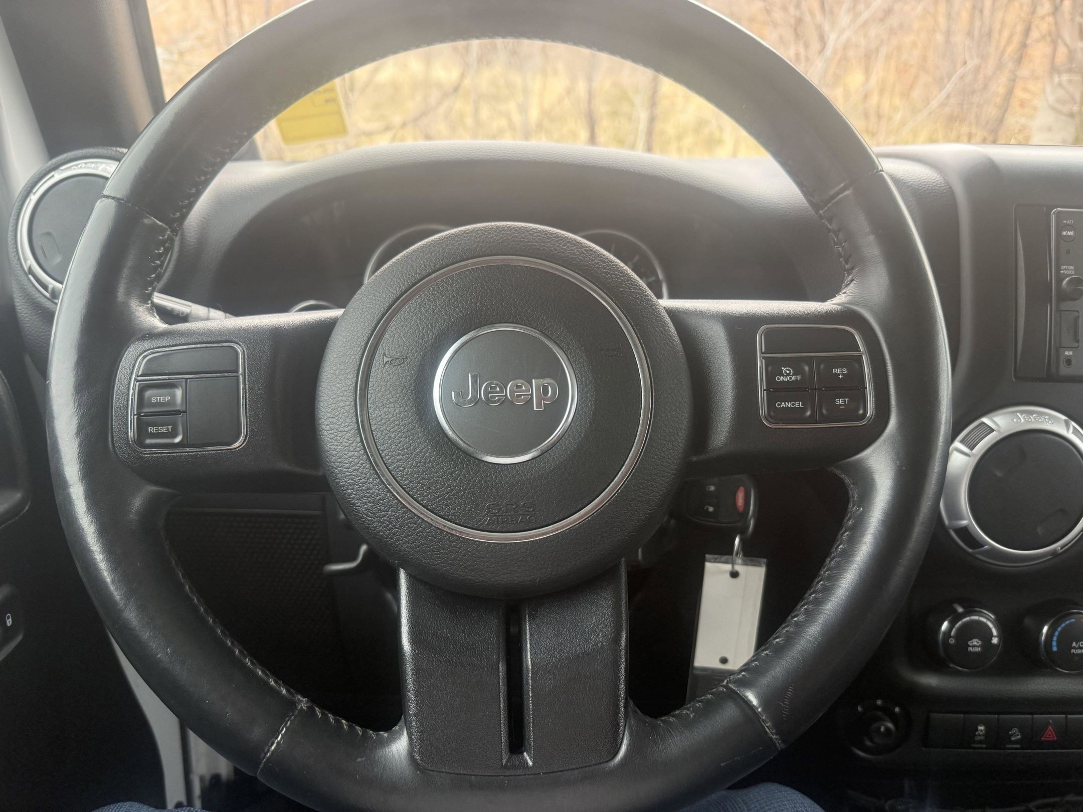 Used 2013 Jeep Wrangler Unlimited Sahara image 13