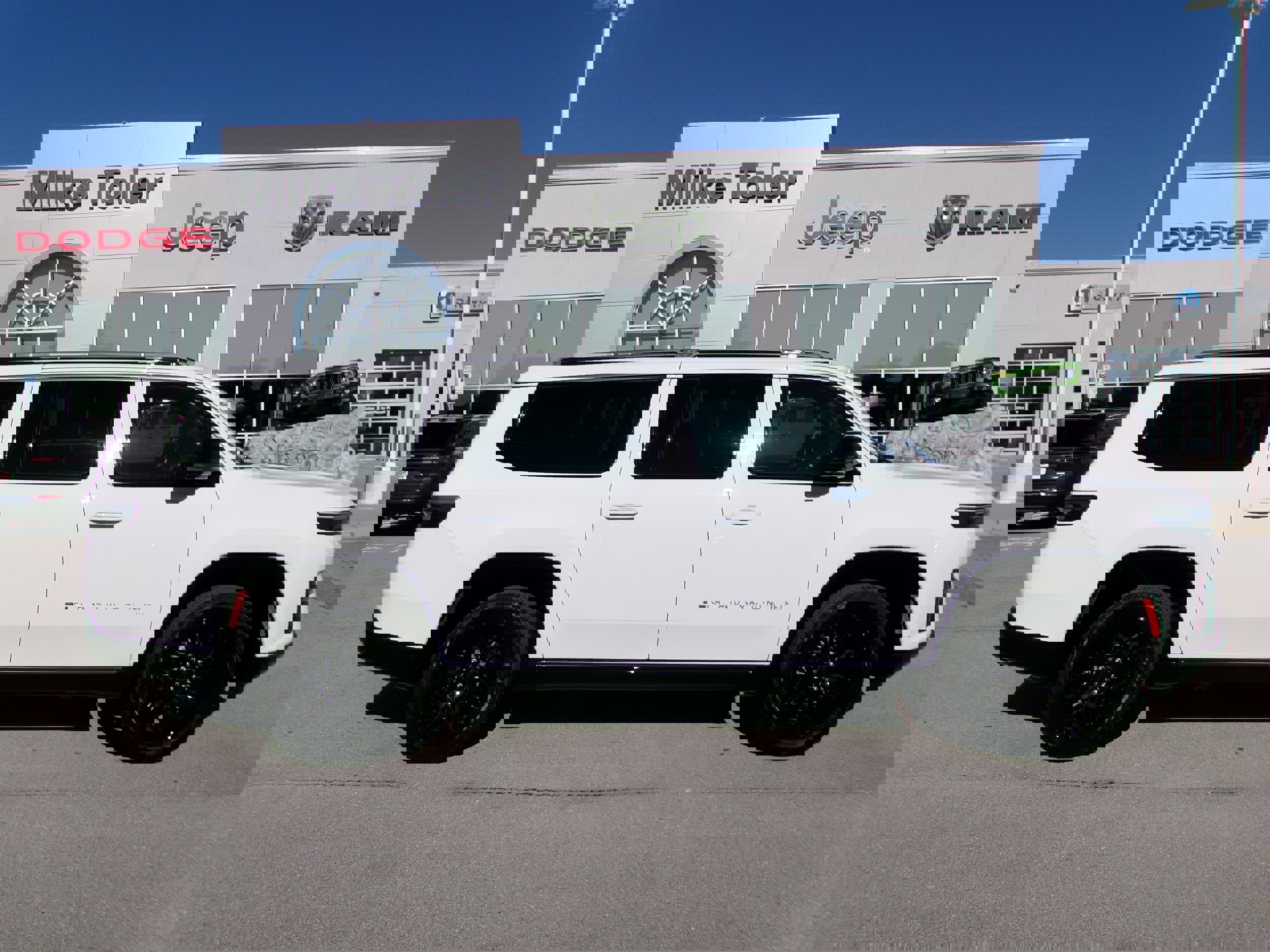 New 2026 Jeep Grand Wagoneer L Limited image 5