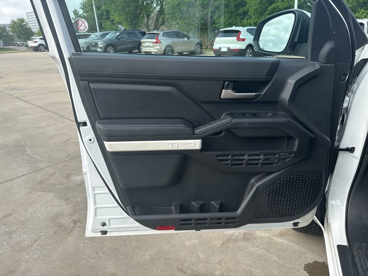 Used 2024 Toyota Tacoma TRD Off-Road image 16