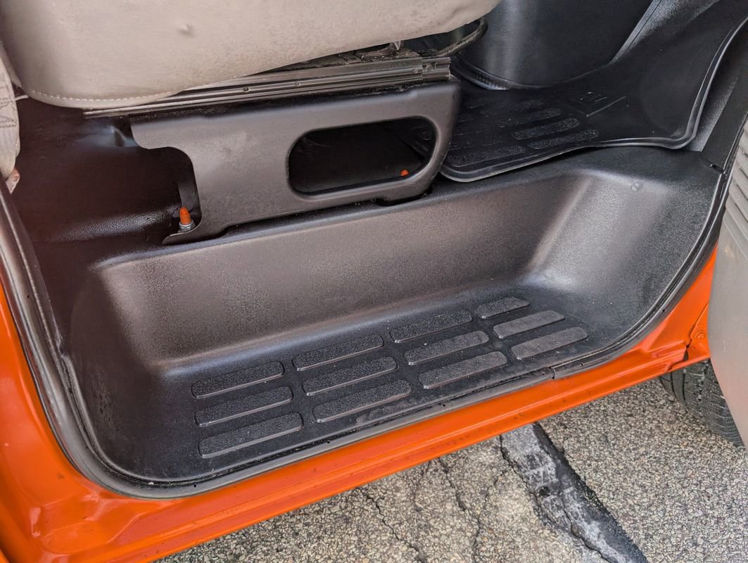 Used 2020 Chevrolet Express 2500 w/ Driver Convenience Package image 18