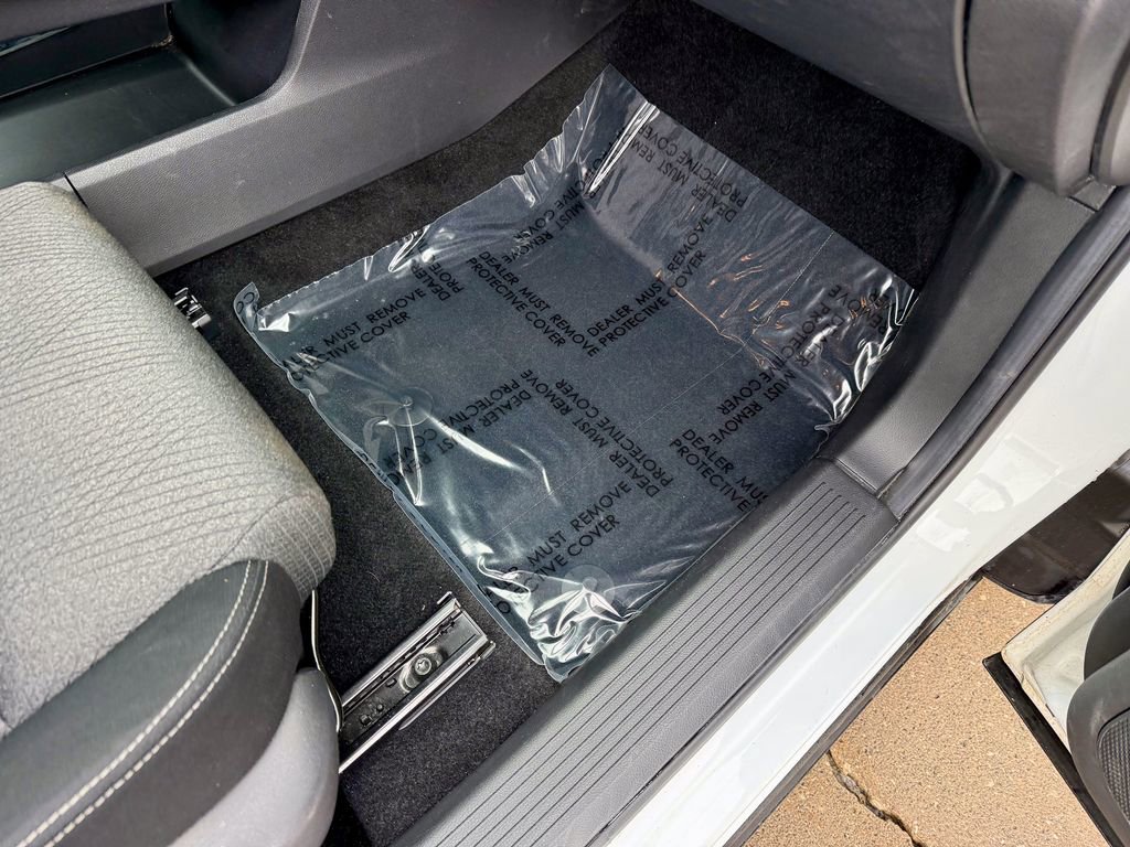 Used 2024 Nissan Rogue SV image 20