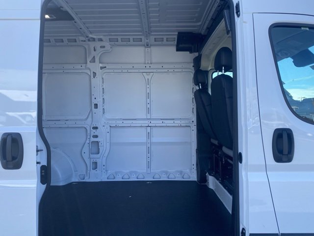New 2026 RAM ProMaster 2500 w/ Convenience Group image 10