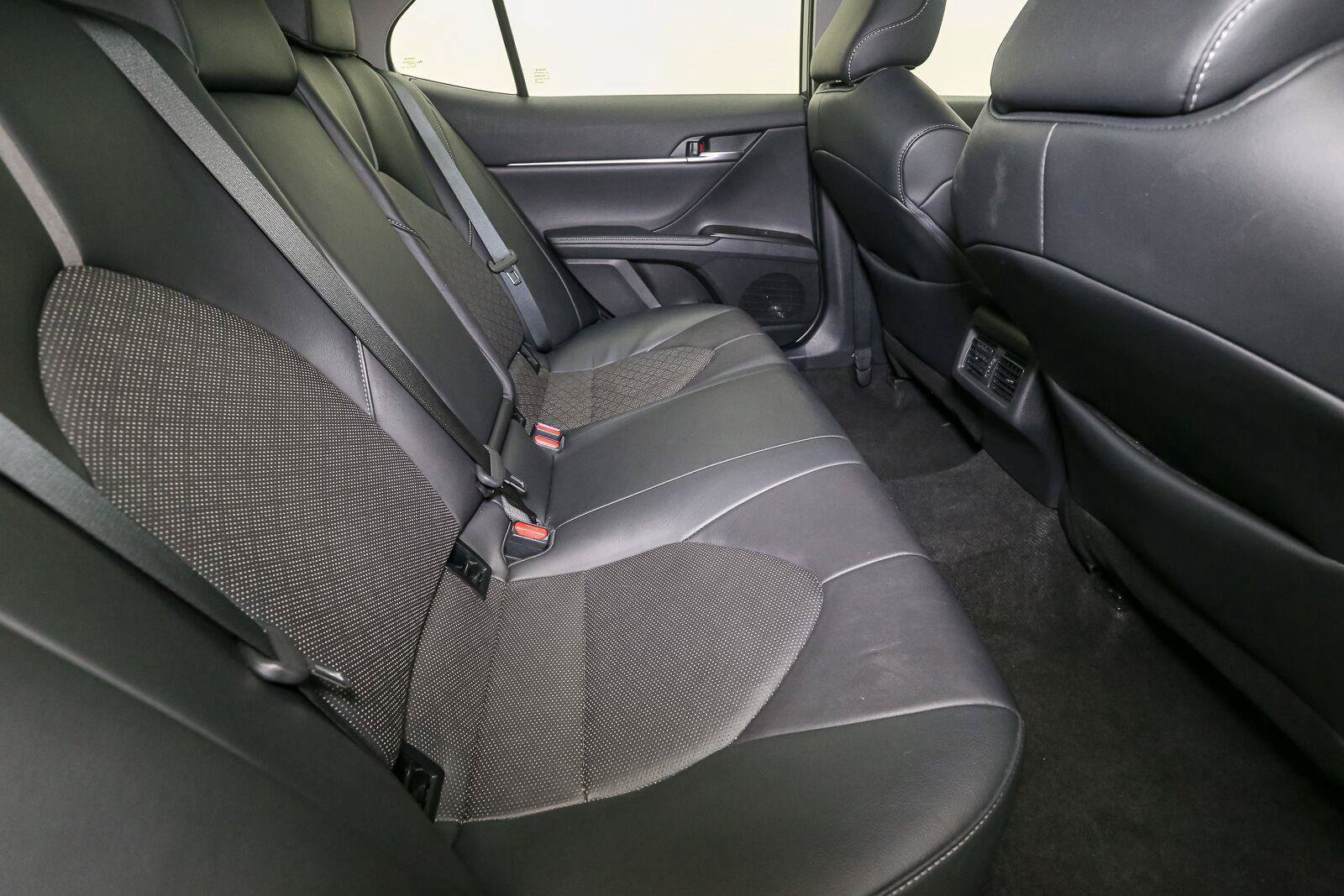 Used 2024 Toyota Camry XSE FWD image 20