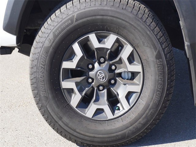 Used 2022 Toyota Tacoma TRD Off-Road image 7