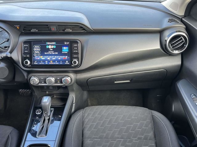 Used 2023 Nissan Kicks SV image 18