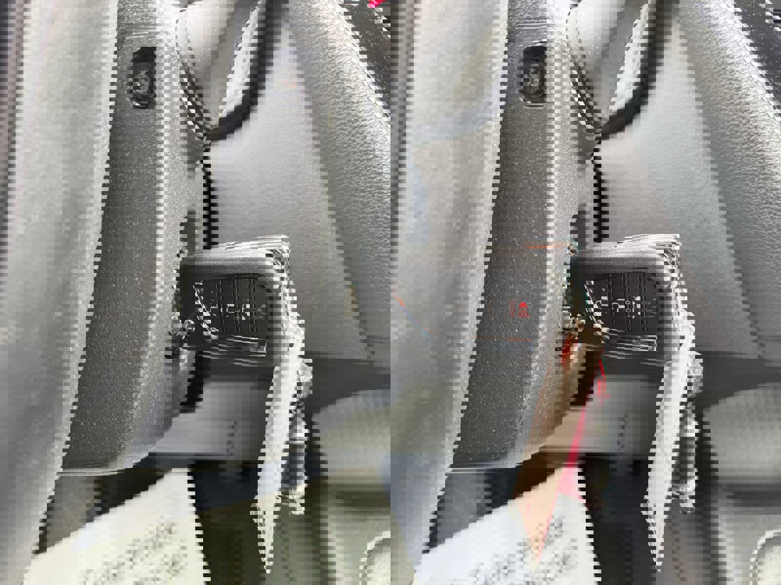 Used 2025 Toyota Corolla LE image 5