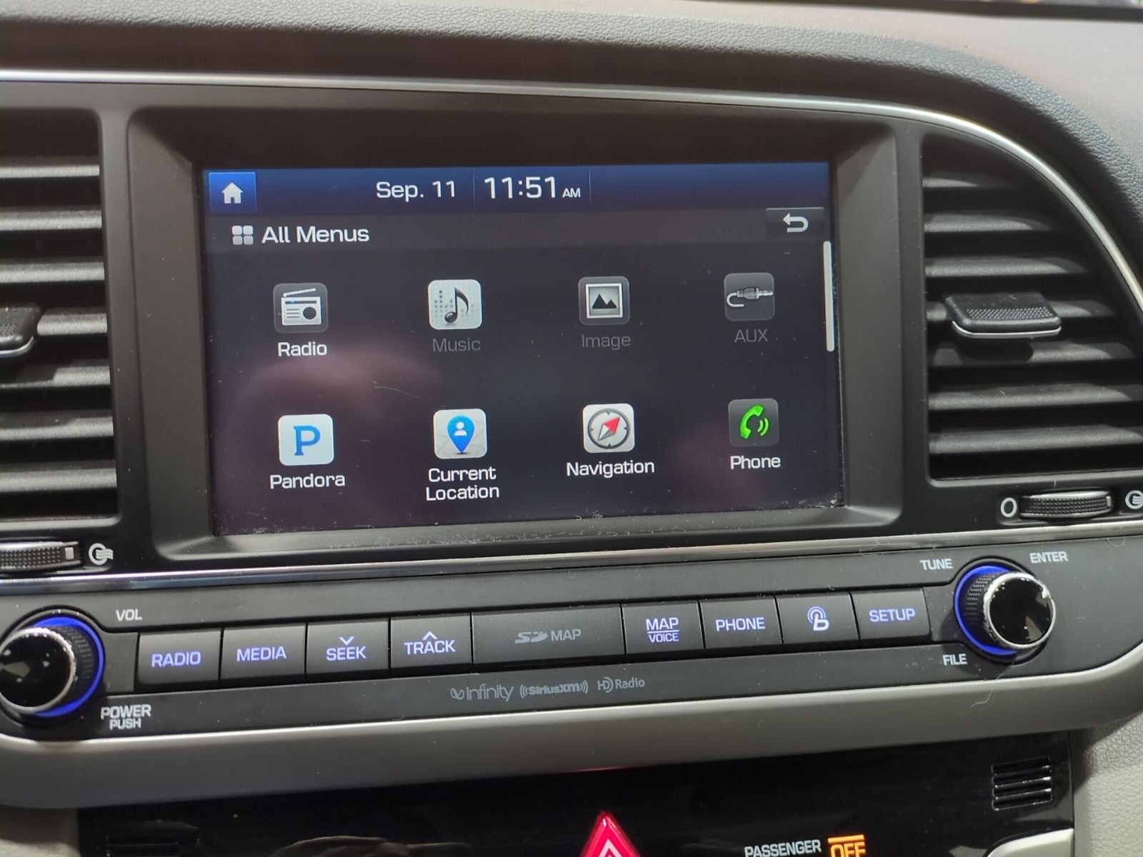 Used 2017 Hyundai Elantra Limited w/ Limited Tech Package 04 FWD image 20