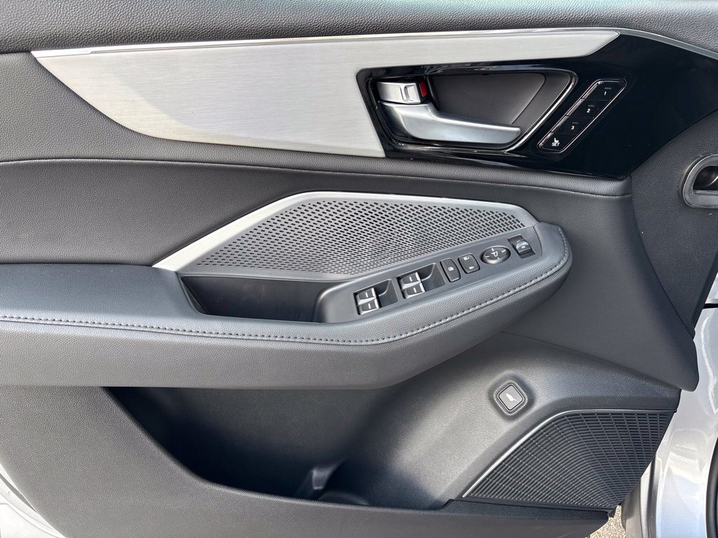 New 2026 Acura MDX FWD image 17