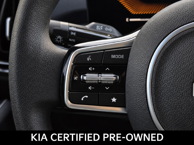 Certified 2025 Kia Sorento LX FWD image 27