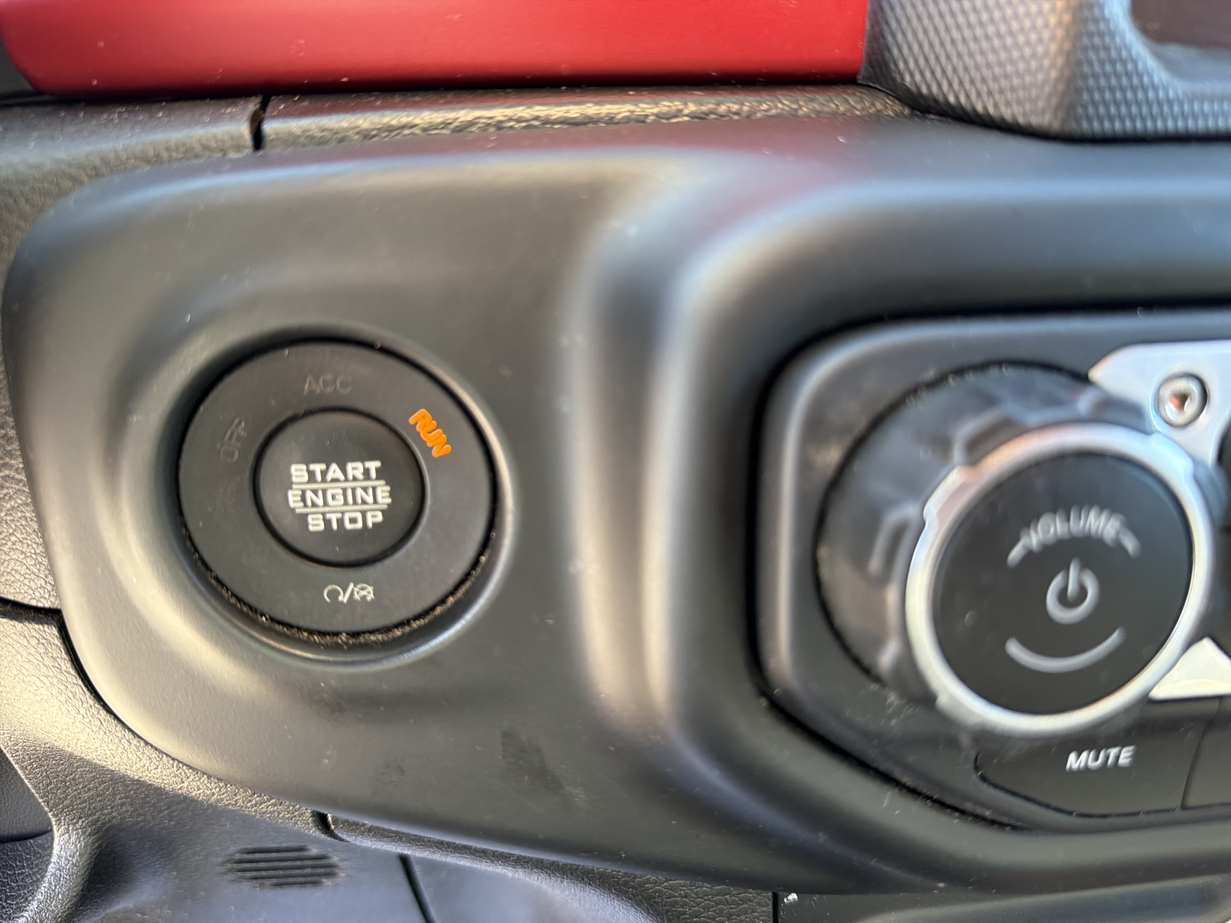 Used 2023 Jeep Wrangler Rubicon w/ LED Lighting Group AWD/4WD image 23