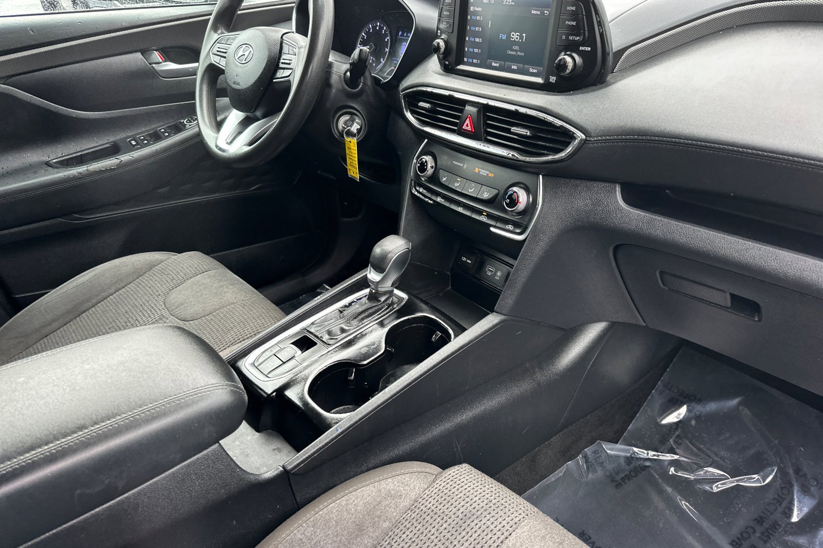 Used 2019 Hyundai Santa Fe SE image 17