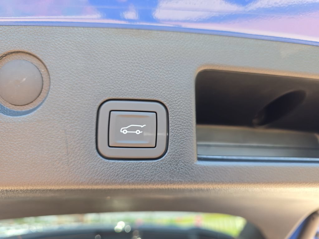 New 2027 GMC Terrain Elevation w/ Elevation Premium Package AWD/4WD image 13