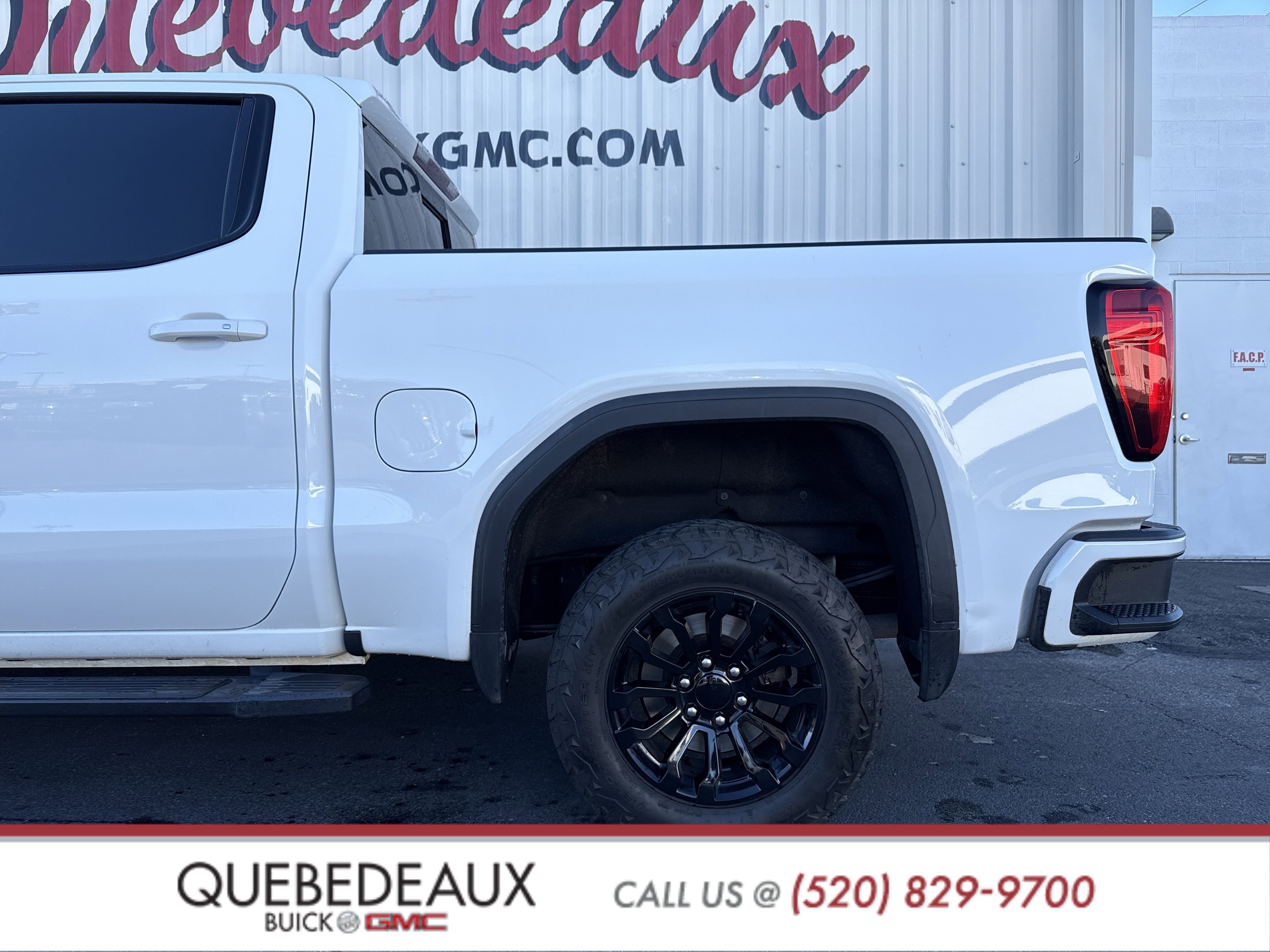 Used 2019 GMC Sierra 1500 AT4 w/ AT4 Premium Package image 2