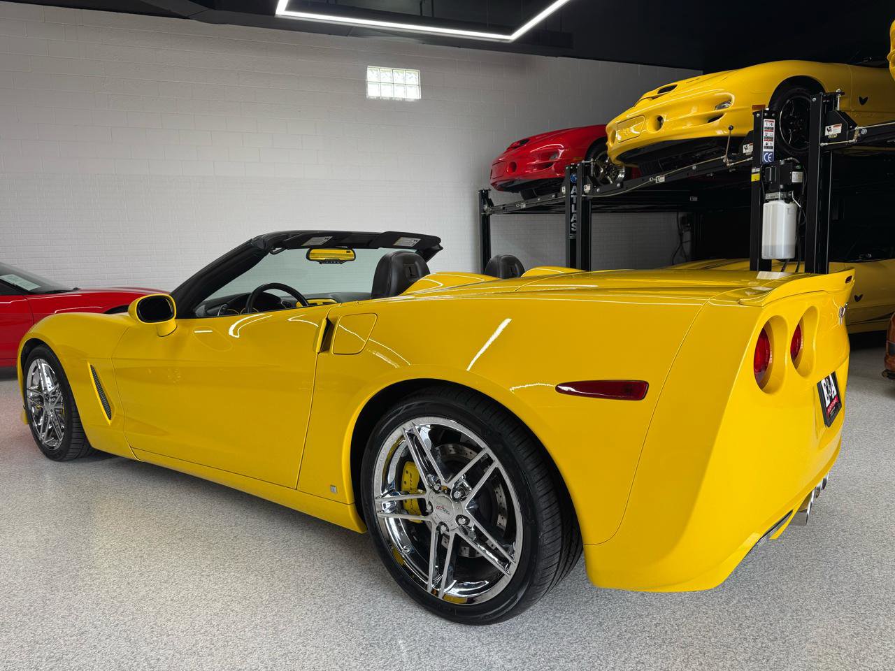 Used 2006 Chevrolet Corvette Convertible w/ Preferred Equipment Group image 9