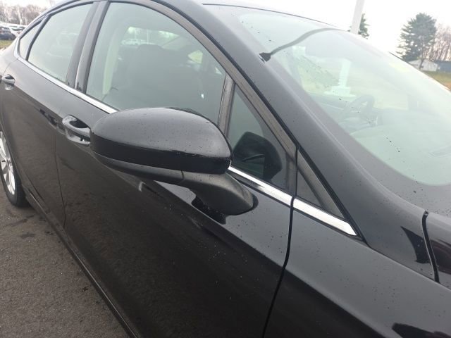 Certified 2020 Ford Fusion SE image 5