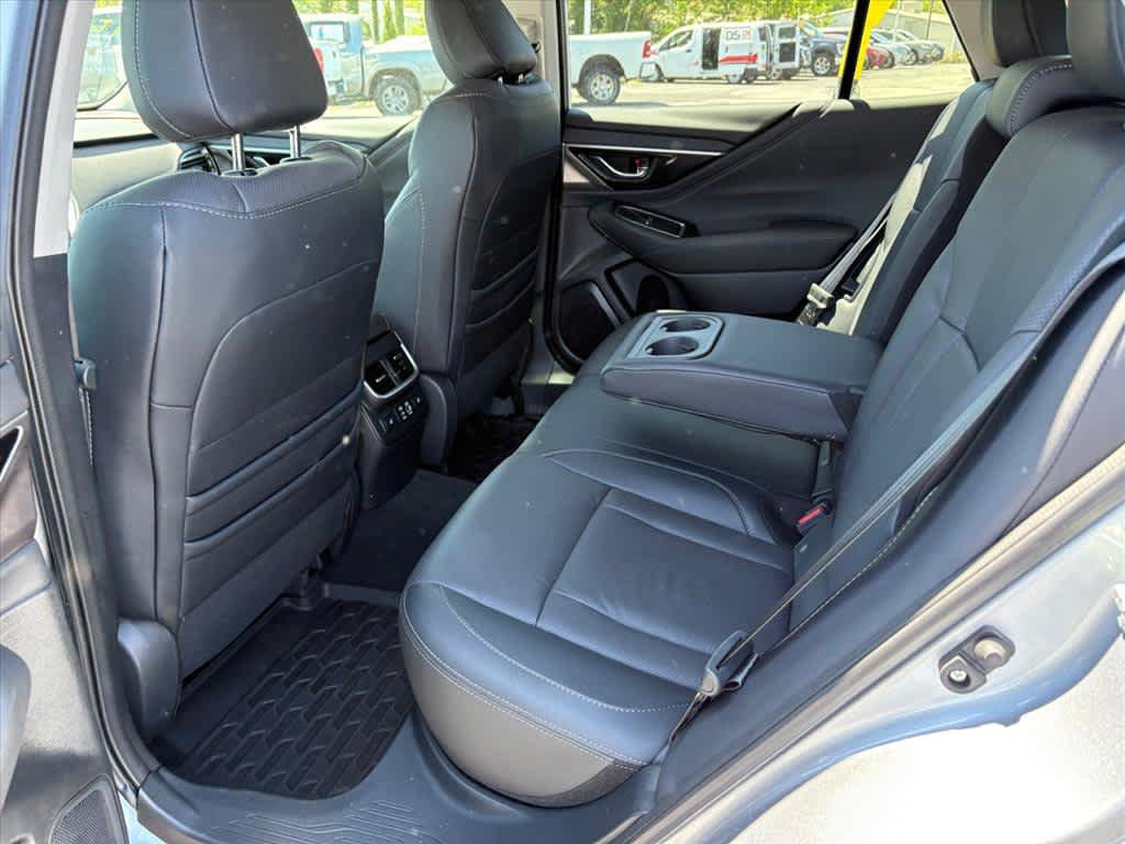Used 2025 Subaru Outback Limited w/ Popular Package #2 AWD/4WD image 10