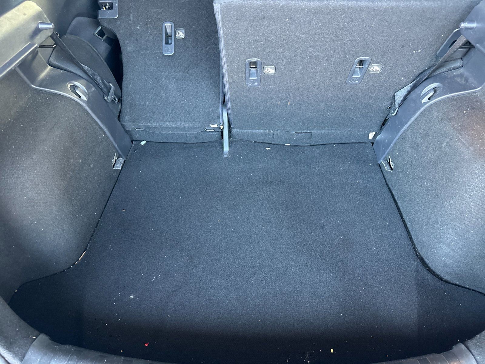 Used 2021 Nissan Kicks SV image 14