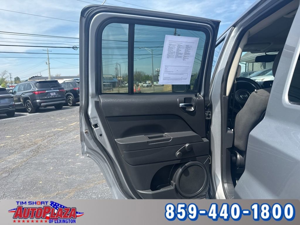 Used 2017 Jeep Patriot Sport image 15