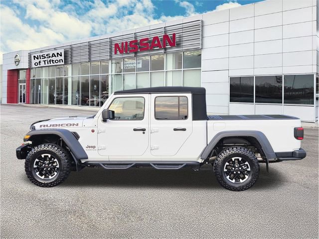Used 2024 Jeep Gladiator Rubicon w/ Technology Group AWD/4WD image 7