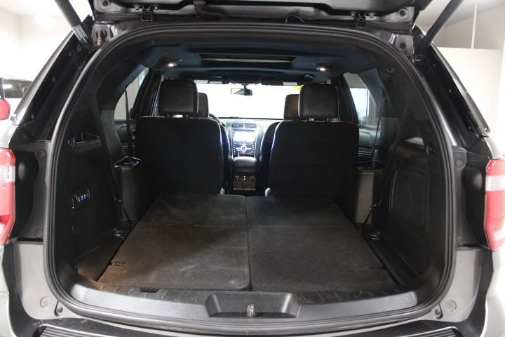 Used 2018 Ford Explorer Sport AWD/4WD image 16