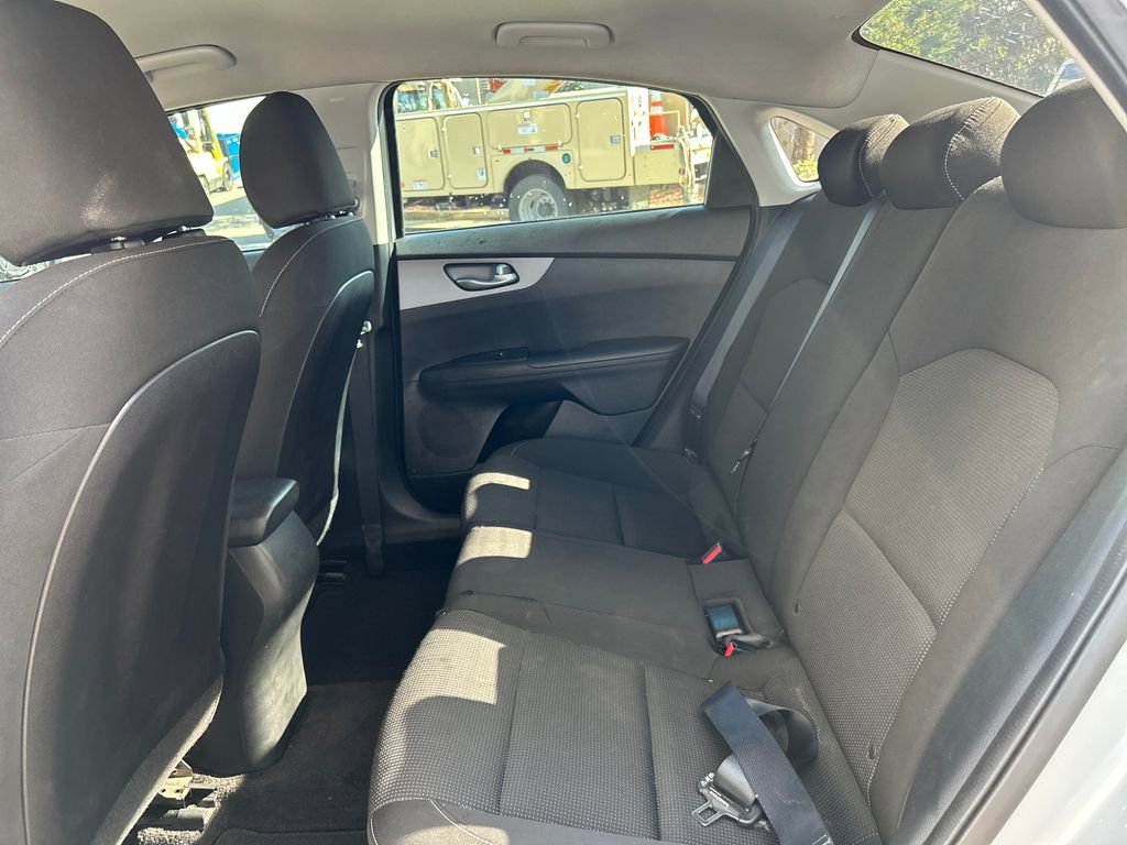 Used 2021 Kia Forte LXS FWD image 14