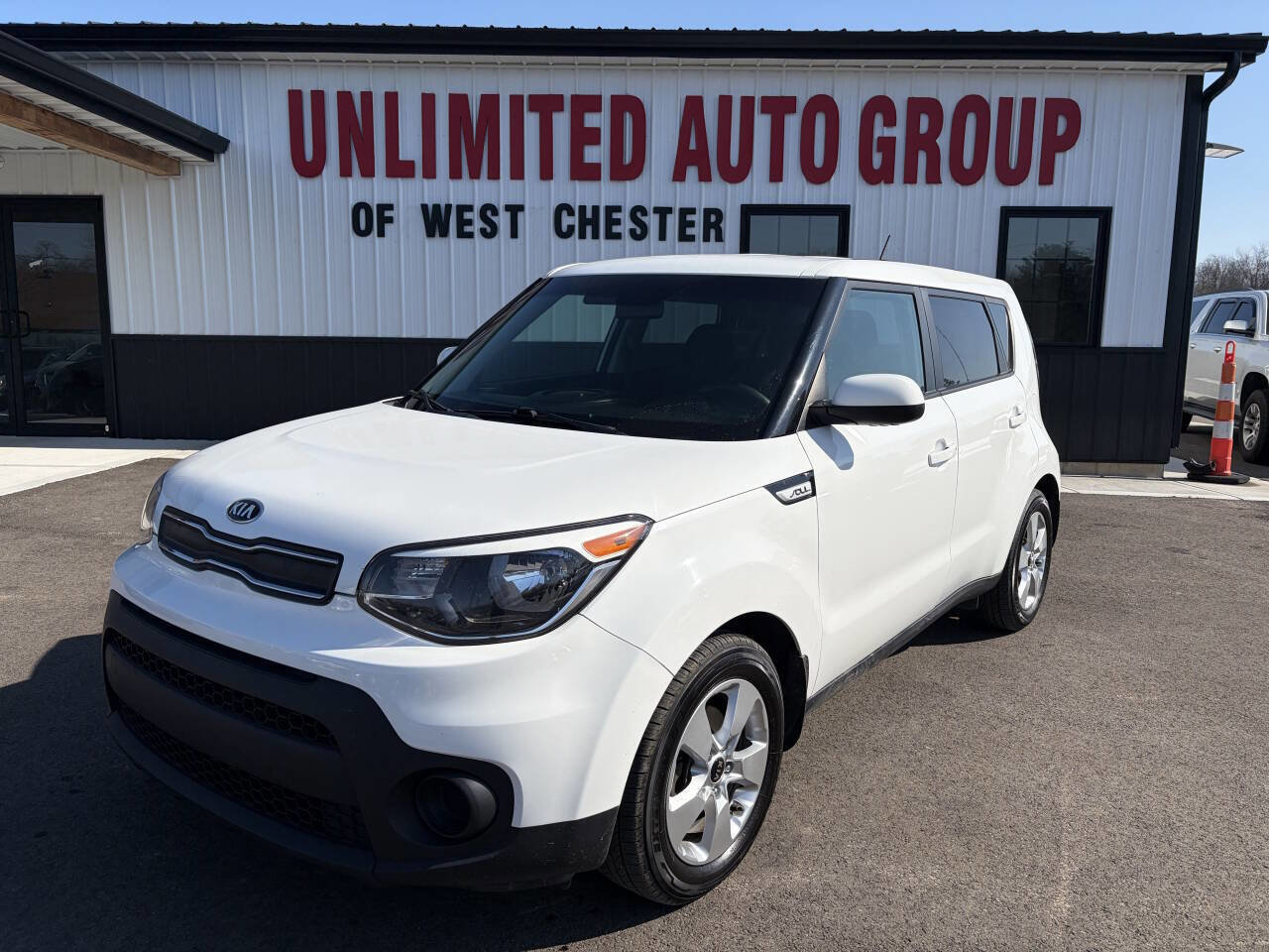 Used 2017 Kia Soul w/ Convenience Package image 1