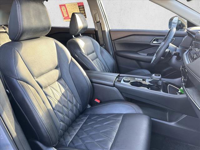 Used 2021 Nissan Rogue Platinum image 21