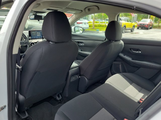 Used 2023 Nissan Sentra SV FWD image 11