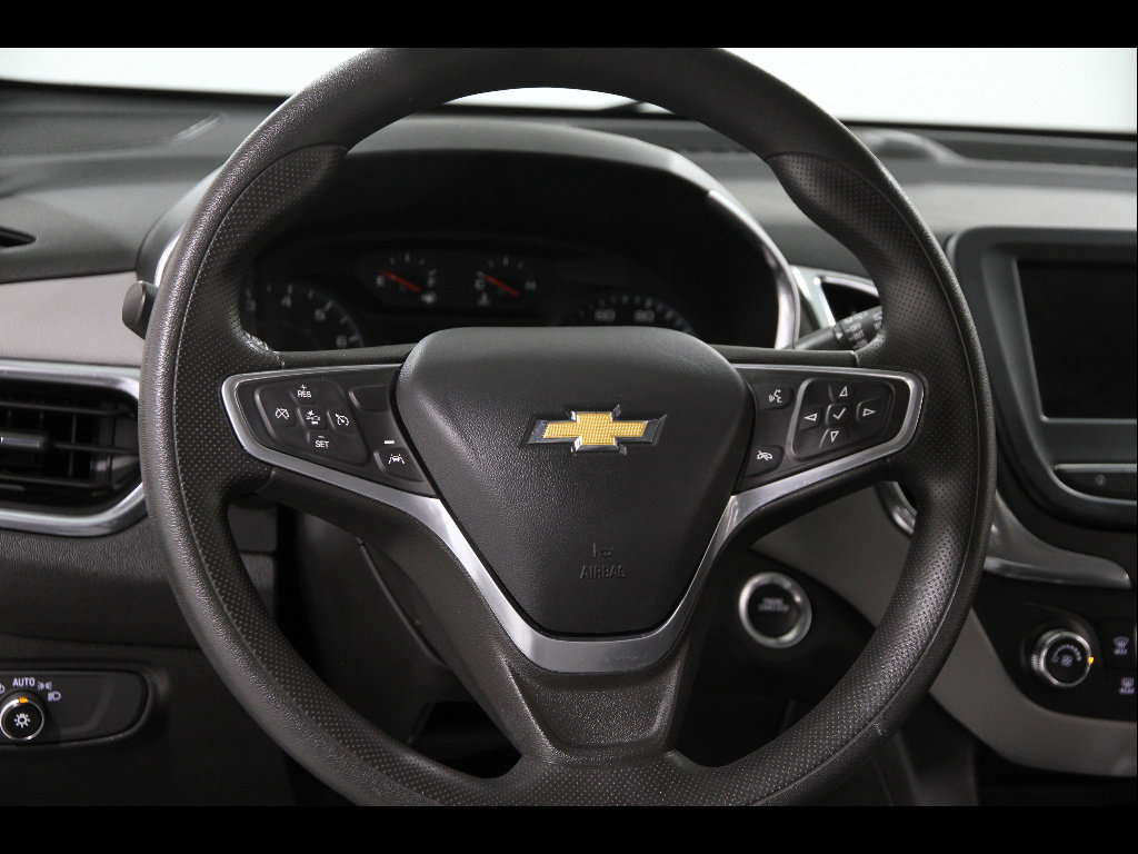 Used 2023 Chevrolet Equinox LS w/ Midnight Edition image 7