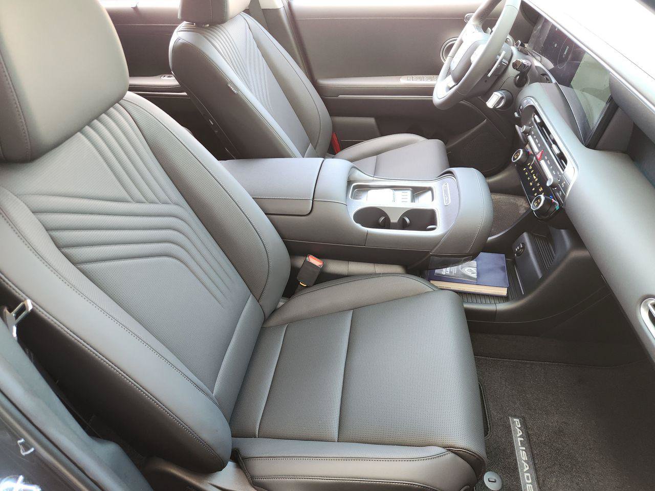 New 2027 Hyundai Palisade SEL Premium FWD image 11