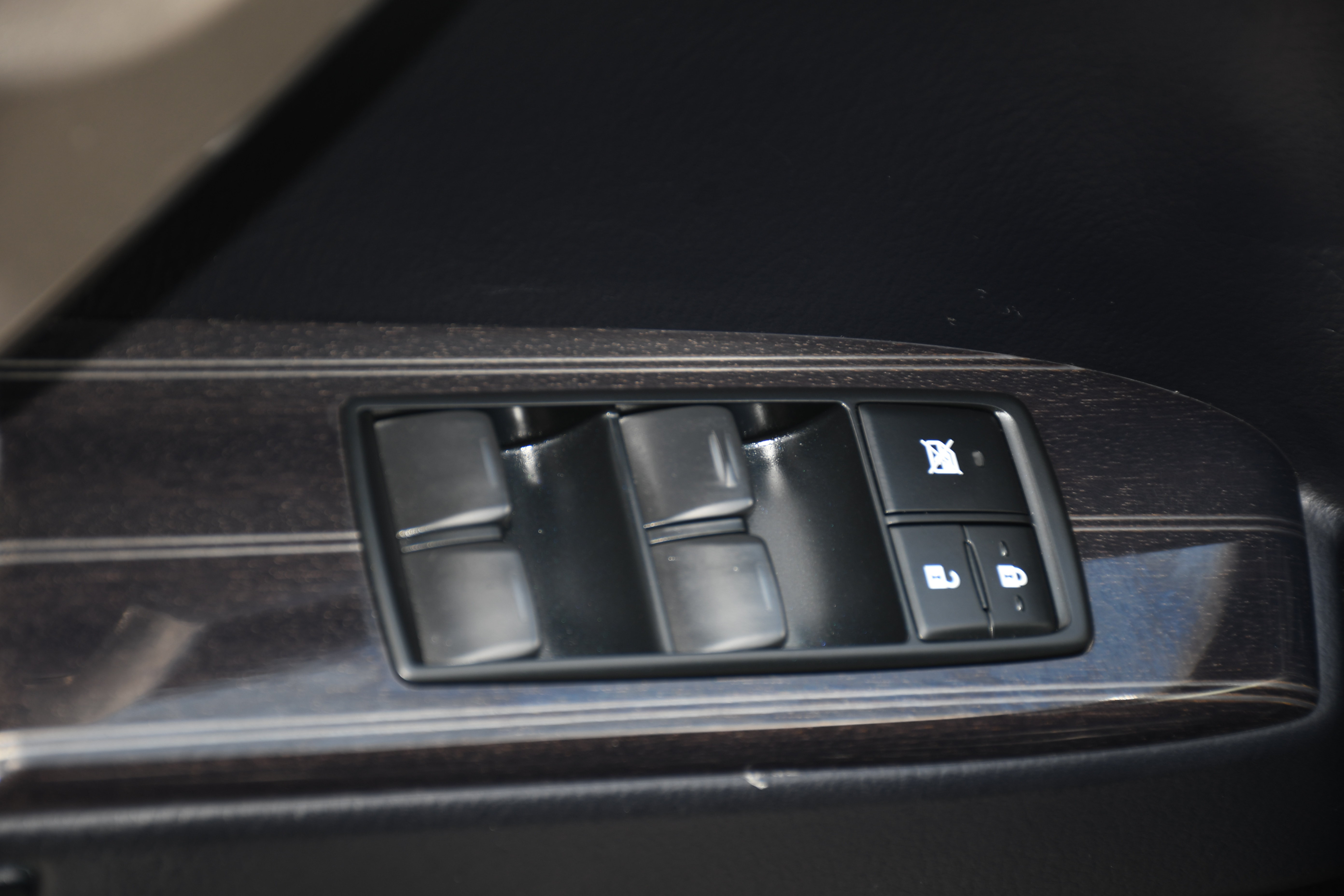 Used 2020 Lexus GX 460 Luxury w/ Luxury Sport Package AWD/4WD image 12