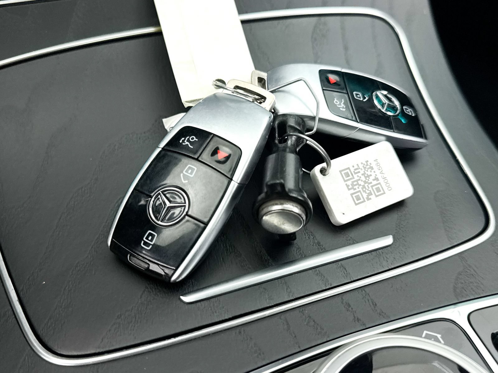 Used 2019 Mercedes-Benz E 300 4MATIC image 39
