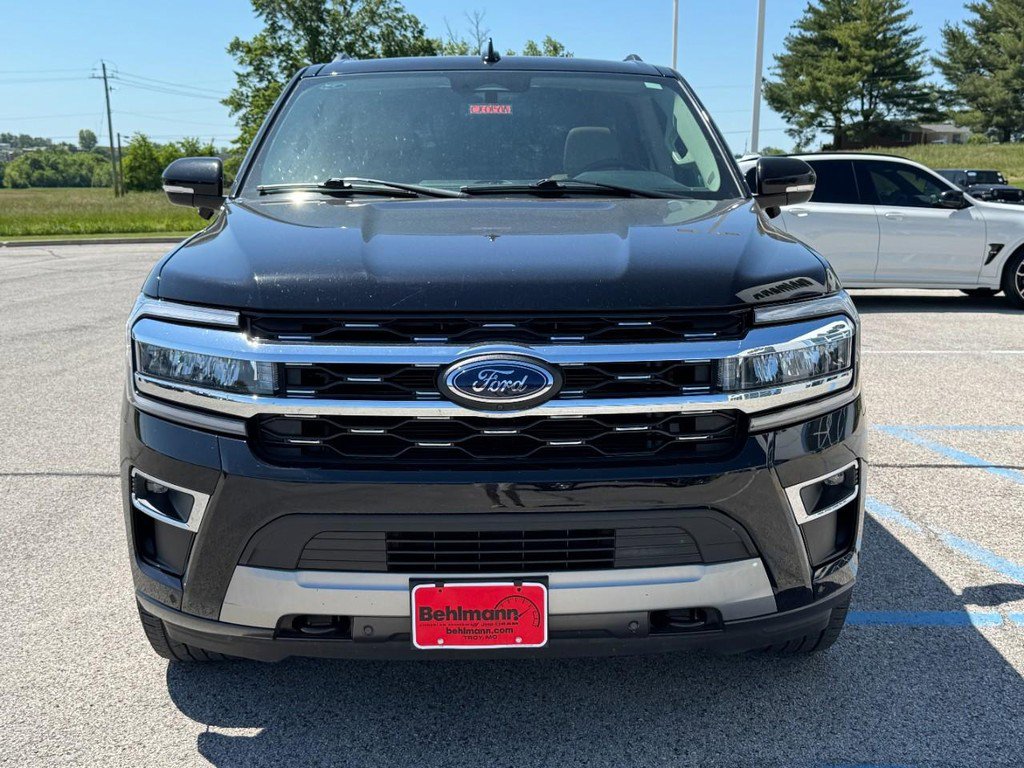 Used 2023 Ford Expedition Limited AWD/4WD image 12