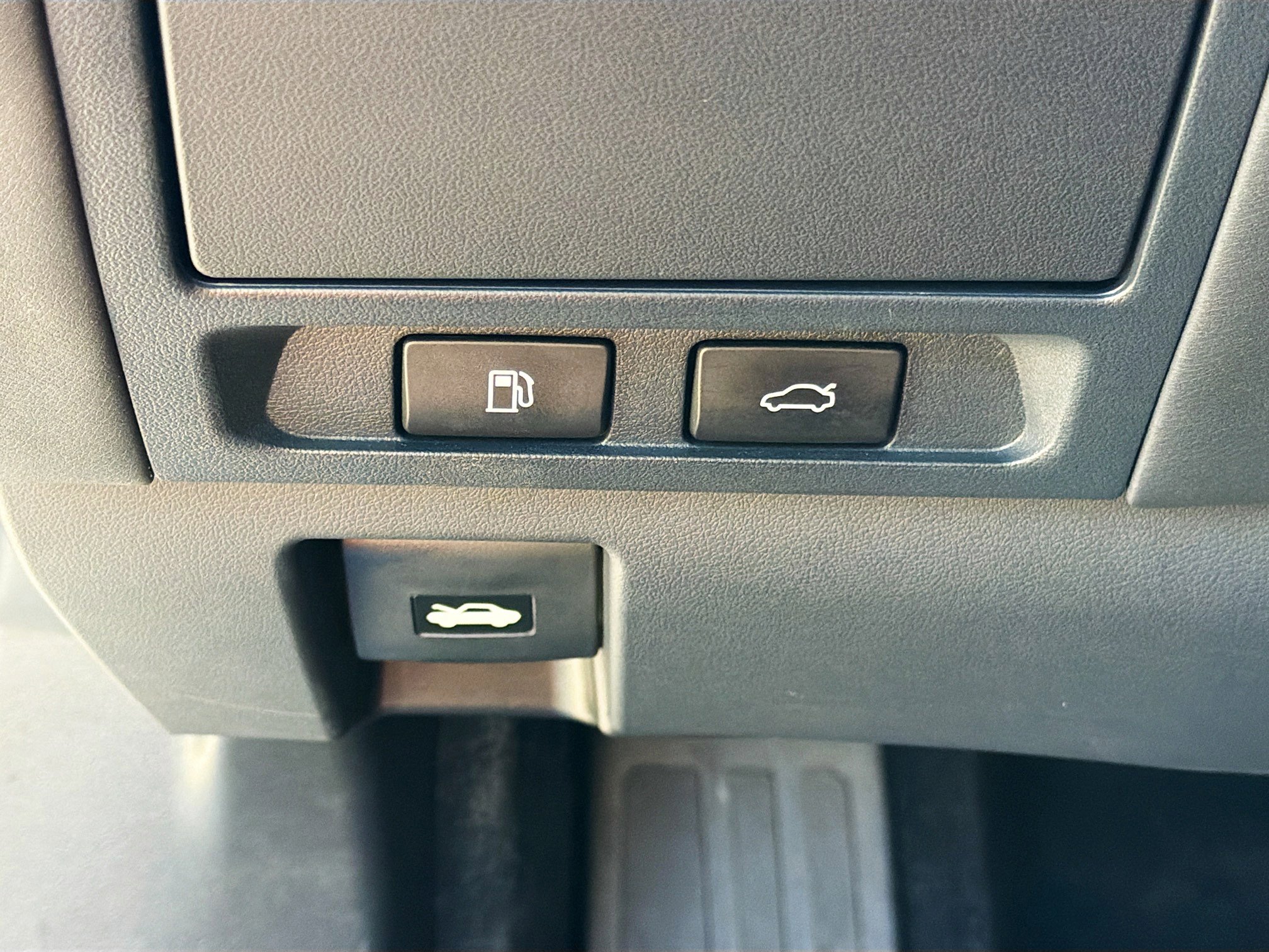 Used 2019 Lexus LS 500 AWD image 32