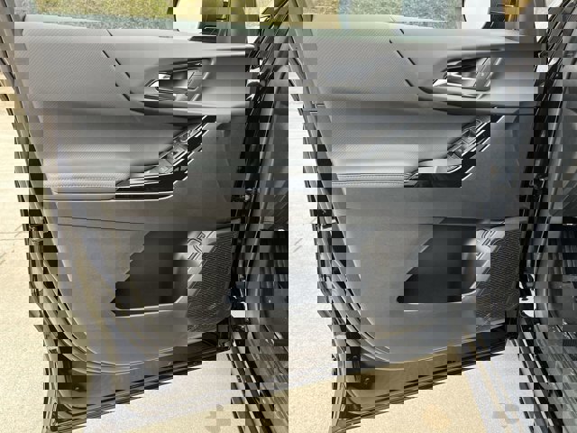 New 2026 Chevrolet Equinox LT w/ Convenience Package II image 23