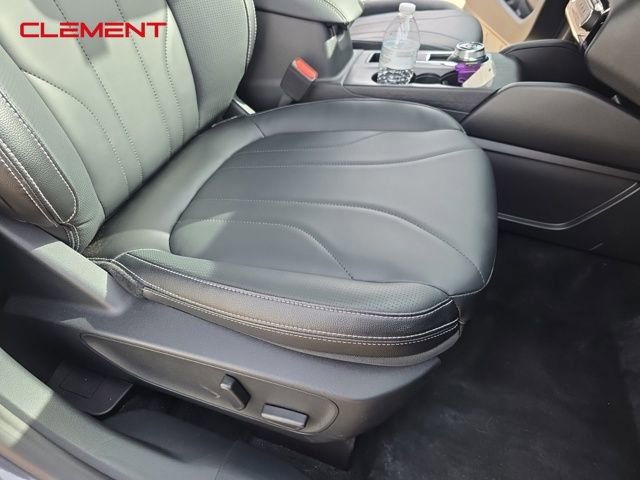 New 2025 Ford Escape Platinum w/ Premium Technology Package image 32