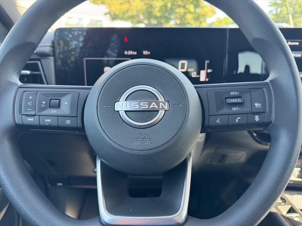 Certified 2025 Nissan Kicks SV FWD image 15