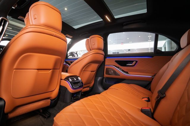 New 2026 Mercedes-Benz S 580 4MATIC Sedan image 32