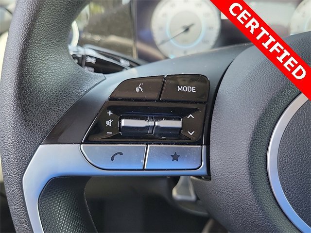 Used 2024 Hyundai Elantra SEL image 4