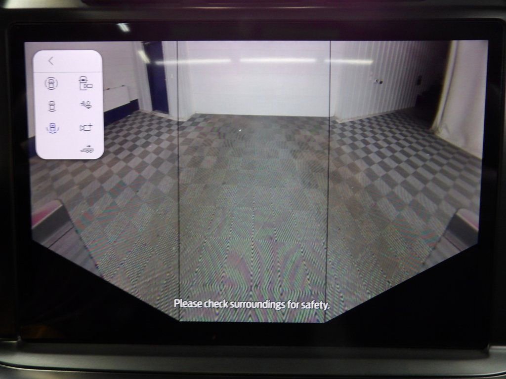 Used 2023 Ford F250 Lariat w/ Lariat Ultimate Package image 32